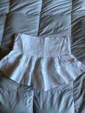 NWT American Eagle Outfitters White Smocked Crop Top